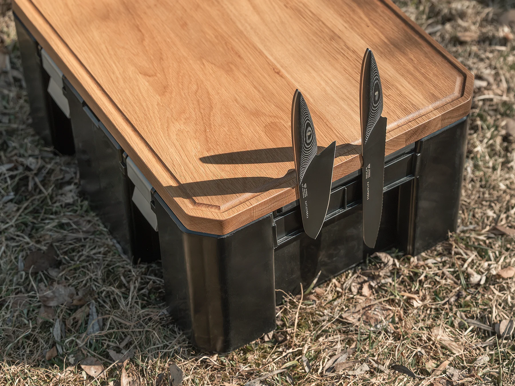 WOLFBOARD.ultra magnetisches Eichenbrett für Wolf Pack Pro mit haften den Messern an der Kante